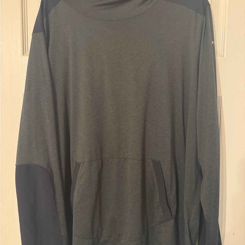 Columbia Black Hoodie tee